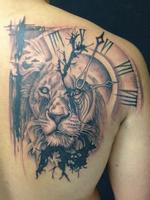 Дизайн татуировки льва постер