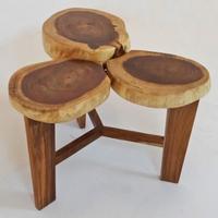 Einzigartiges Tischdesign aus Holz Plakat