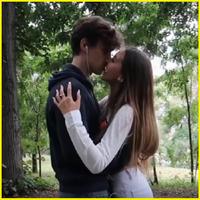 kiss video : Real From Prank Screenshot 1