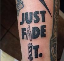 barber tattoo تصوير الشاشة 1