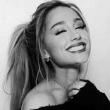”Ariana Grande Wallpapers