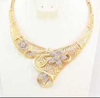 Gold Necklace Model syot layar 2