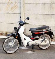 Modifikasi Motor Astrea الملصق