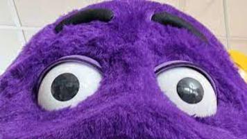 The Grimace Shake: Game Cartaz