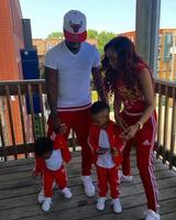 Family Matching 0utfits الملصق