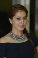 Raashi Khanna Latest Wallpapers & Gallery Affiche