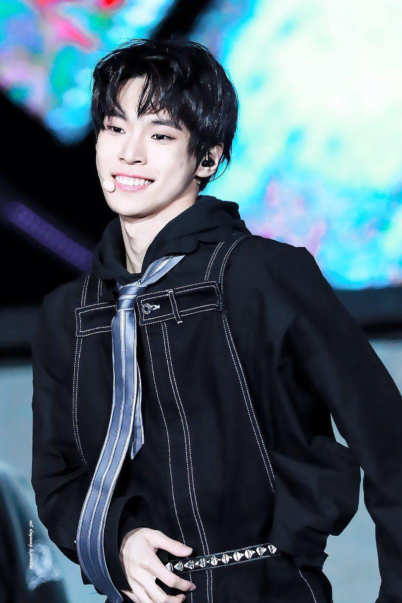 Doyoung NCT Kpop Wallpaper for Android - APK Download