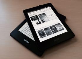 kindle books free الملصق