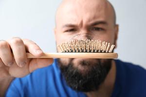 Consejos Caseros para Evitar la Caída del Cabello Ekran Görüntüsü 1