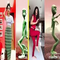 رقصة الكائن الفضائي الاخضر بدون نت poster