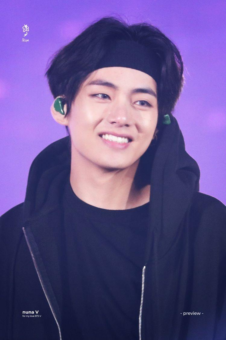 ดาวน์โหลด Cute BTS V Wallpaper 4K HD 2021 APK สำหรับ Android ดาวน์โหลด Cute BTS V Wallpaper 4K HD 2021 APK สำหรับ Android