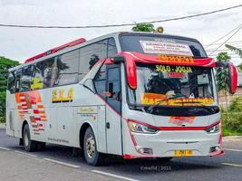 Bus Simulator Indonesia v4.3 screenshot 2