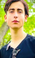 AIDAN GALLAGHER FANDOM CHATT ポスター