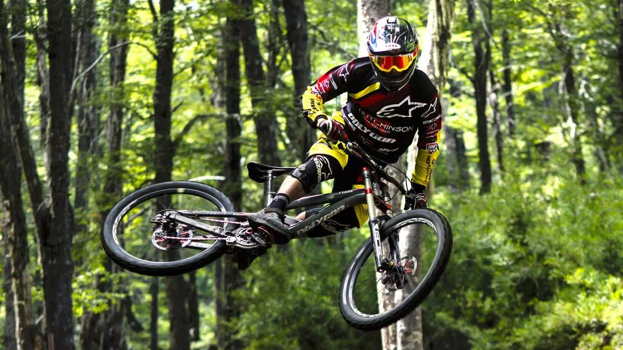 Best Downhill MTB Wallpaper APK for Android Download