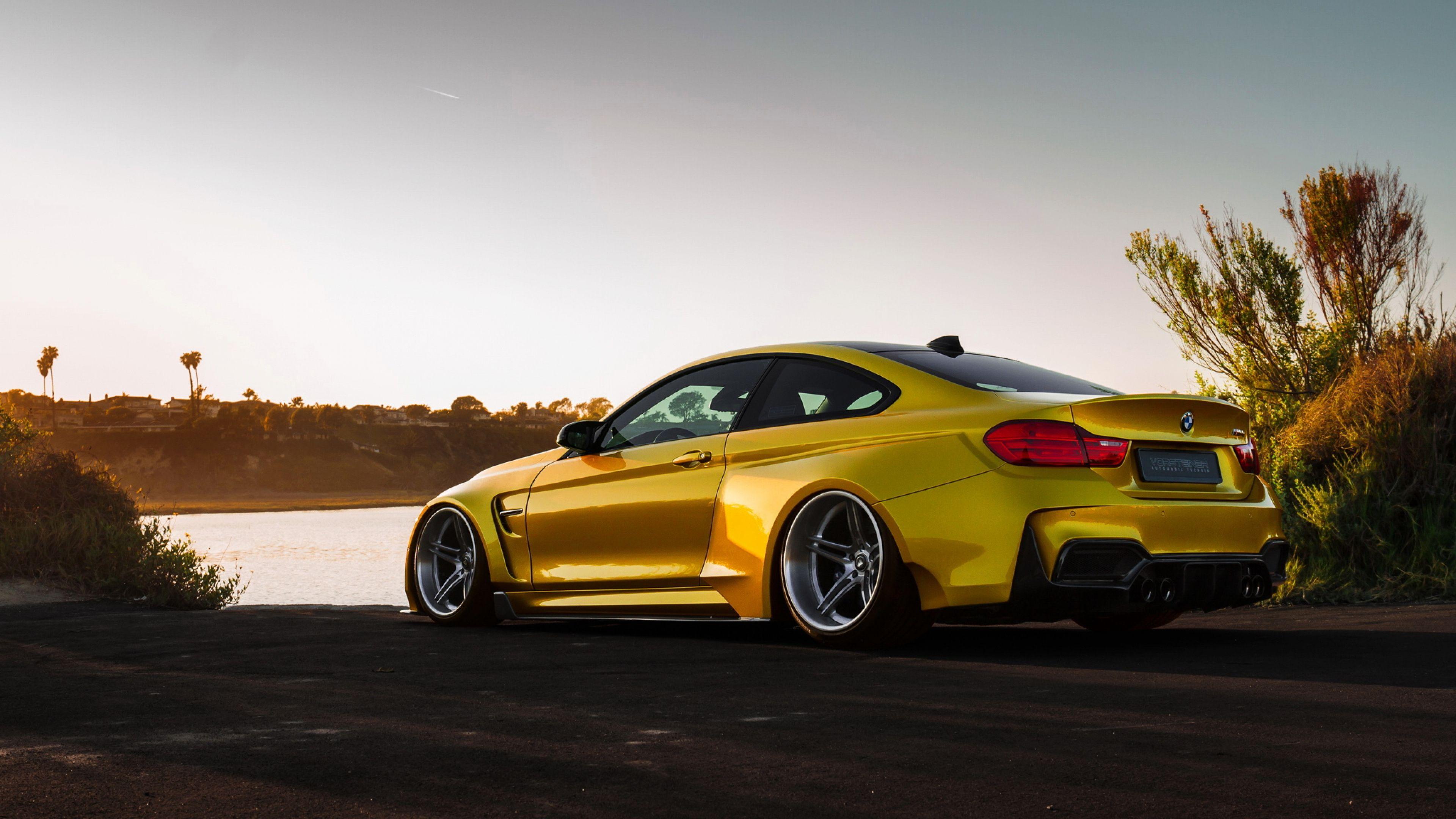 Gt4 gold. BMW m4 f82. BMW m4 Coupe. BMW m4 f82 gt4. BMW m4 f82 Золотая.