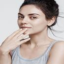 Mila Kunis HD Wallpaper APK