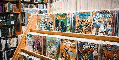 Comicbooks buy sell trade الملصق