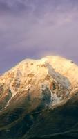 3 Schermata Montagne e acqua.