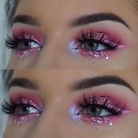 برنامه‌نما Glitter Eye Makeup عکس از صفحه