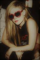 Avril Lavigne Wallpapers screenshot 2