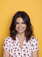 Selena Gomez Images 포스터