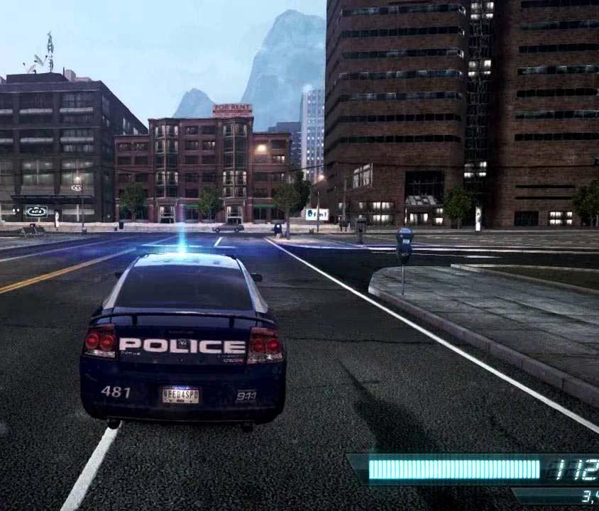 Машина уезжает от полиции игра