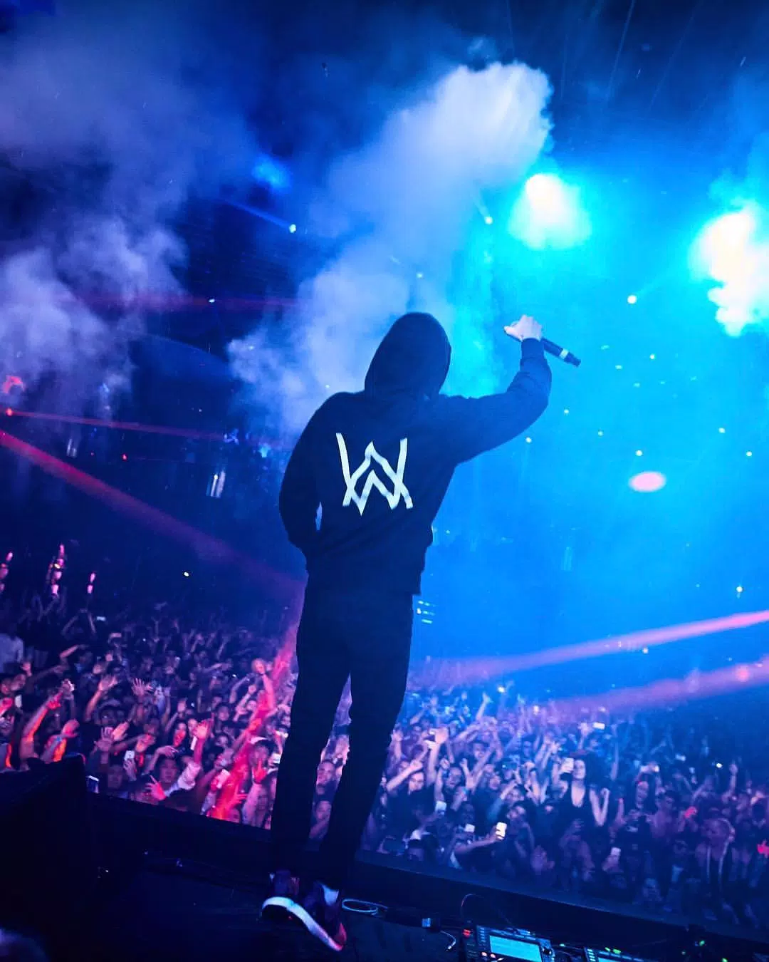 New alan walker wallpapers 2021 APK for Android Download