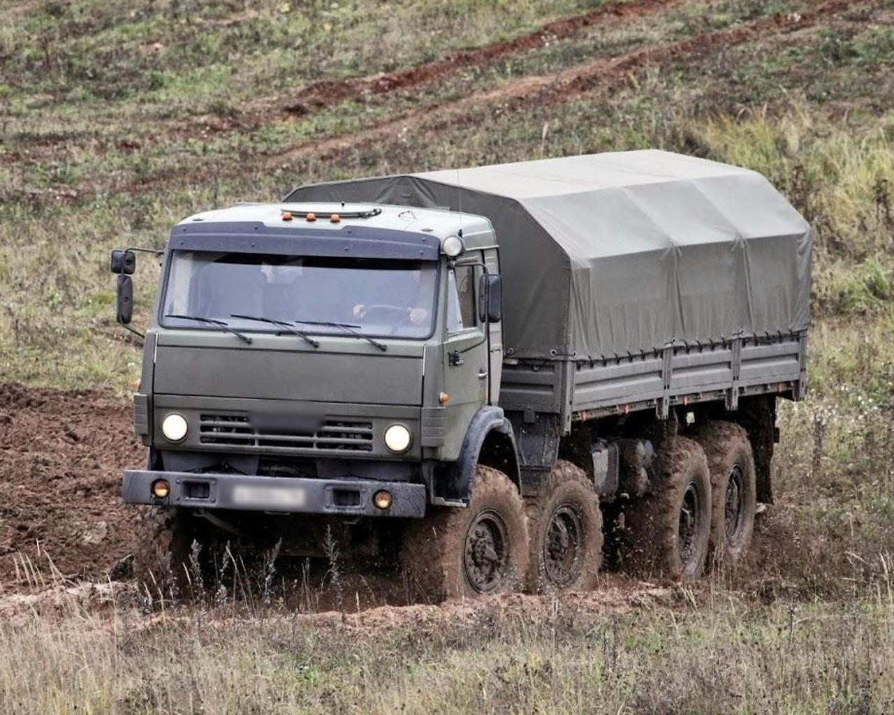 как выглядит военный камаз