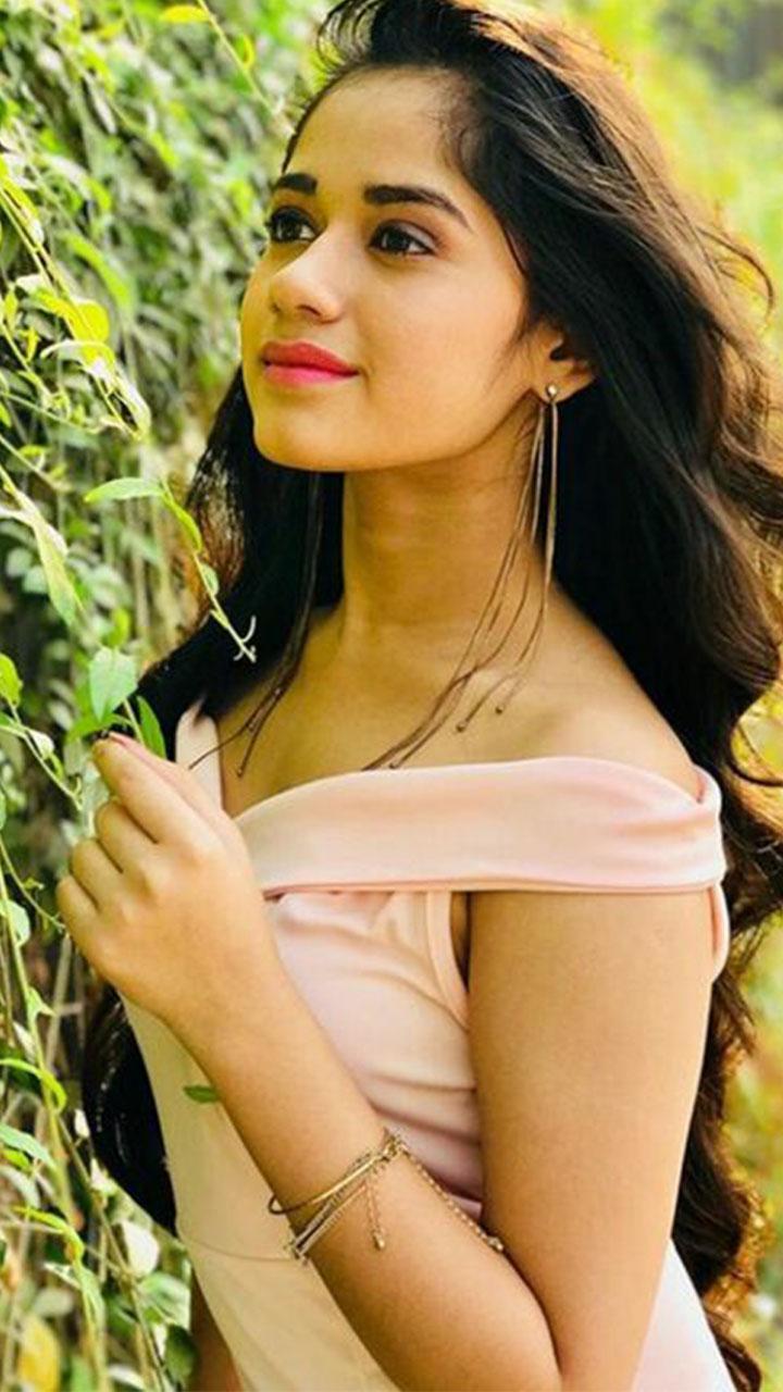 Jannat Zubair Wallpapers APK for Android Download Jannat Zubair Wallpapers APK for Android Download
