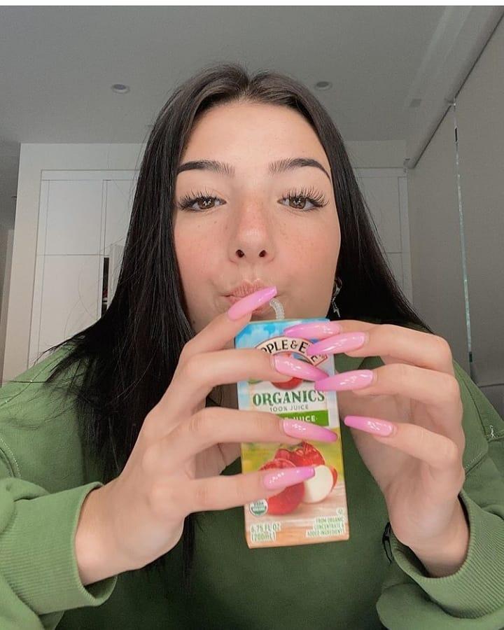 Home Screen Charli Damelio Wallpaper Edits Home Screen Charli Damelio Wallpaper Edits