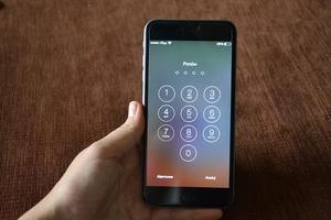 Wave to unlock and Lock screen on off screenshot 1