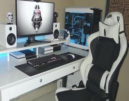 DIY PC Desk Build plakat