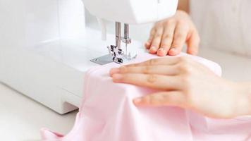 تعليم خياطة الفساتين 스크린샷 2