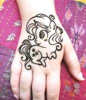 Mehndi Design For Kids Affiche