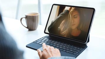 Laptops Frames Editor bài đăng