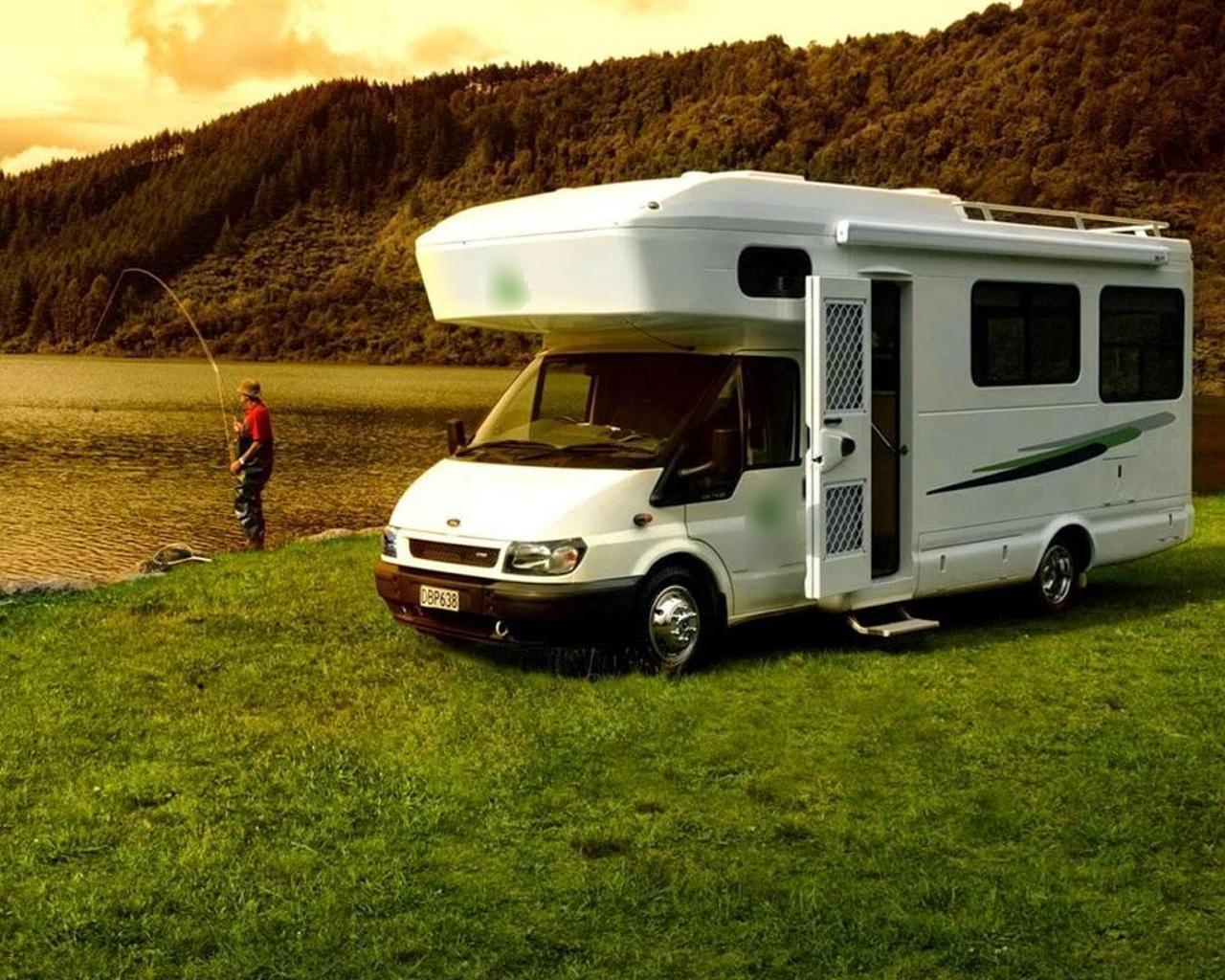 Автодом сервис. Автодом Motorhome Ford. Автодом Караван кемпер машина. Автодом Форд Транзит. Ford e450 автодом.