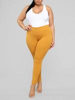 Plus Size Leggings الملصق