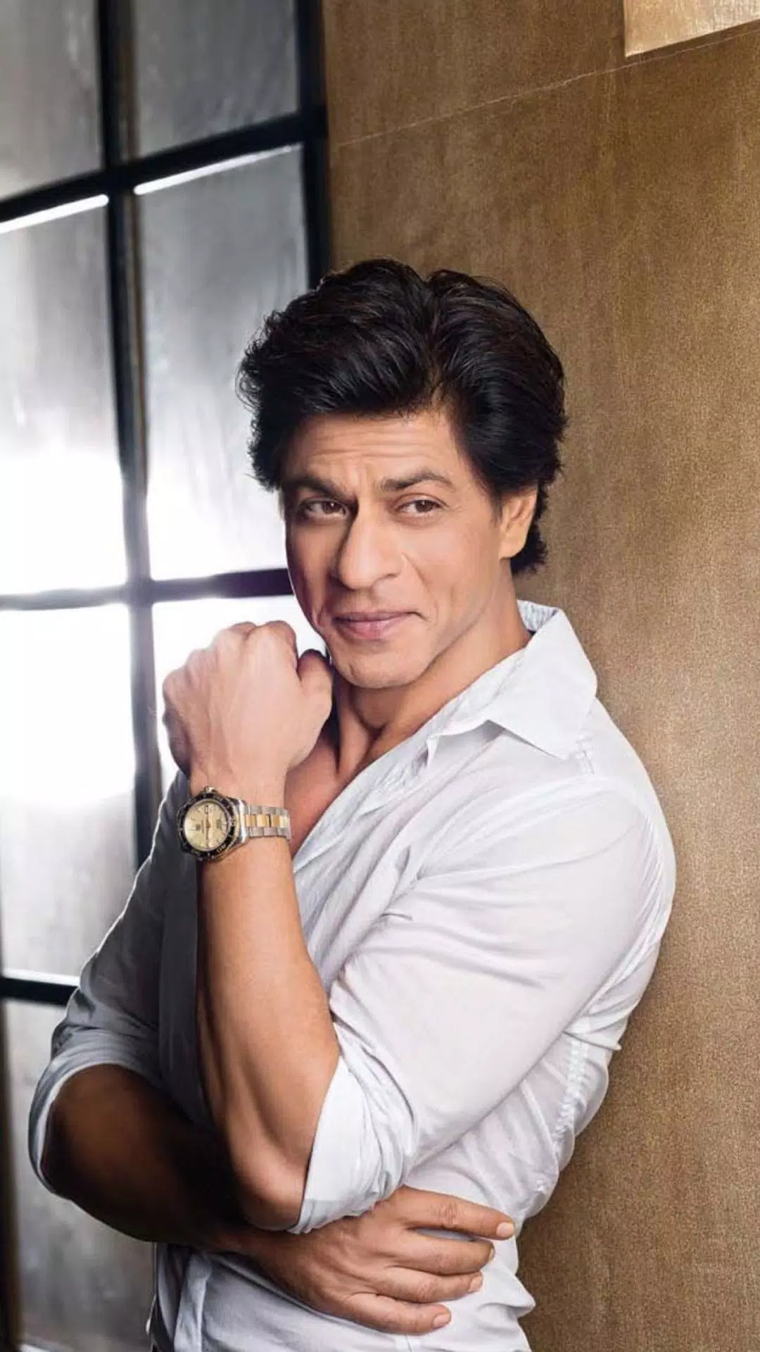 Shah Rukh Khan: Bollywood's King of Romance and Wit love 1