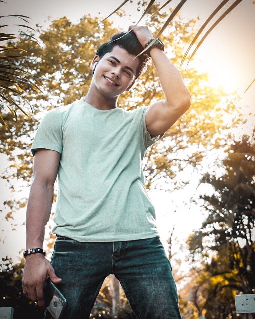 Siddharth Nigam Wallpapers APK do pobrania na Androida Siddharth Nigam Wallpapers APK do pobrania na Androida