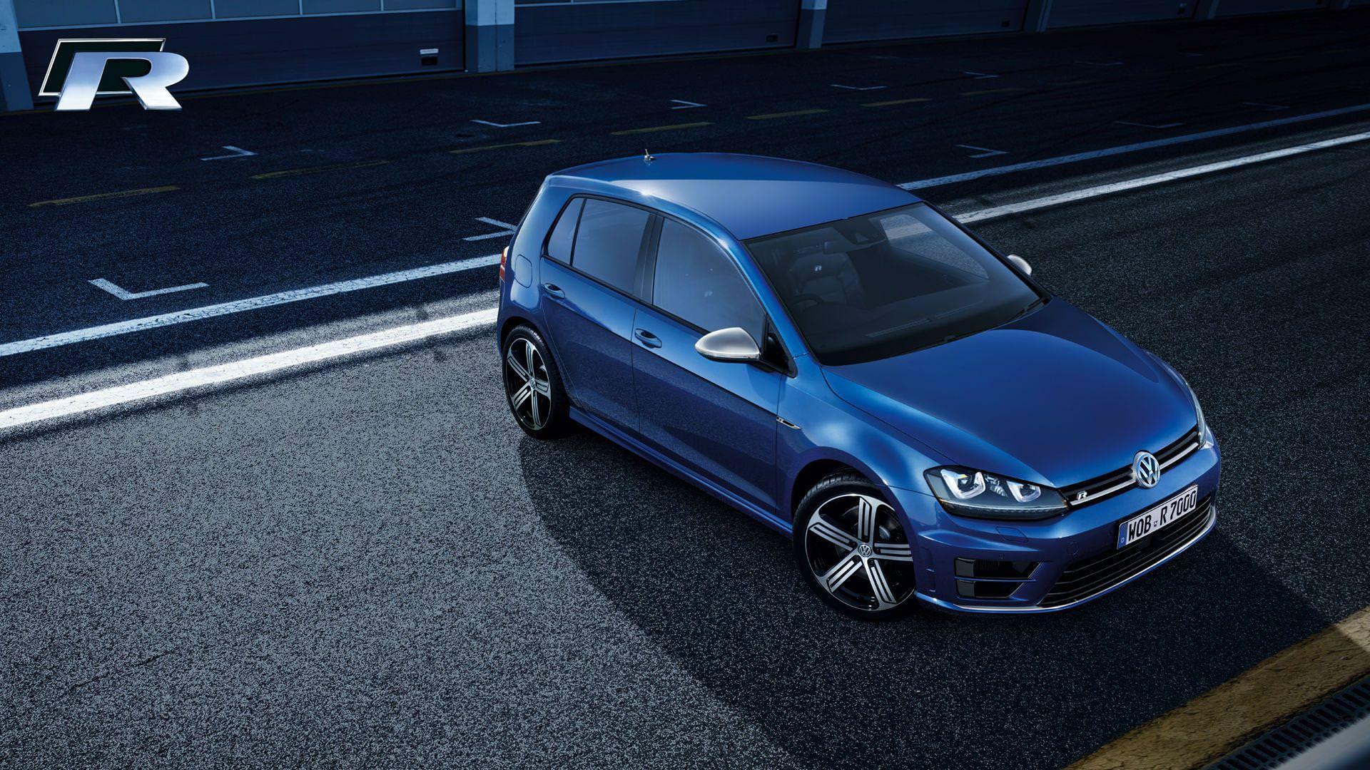 VW Golf r Green 1920