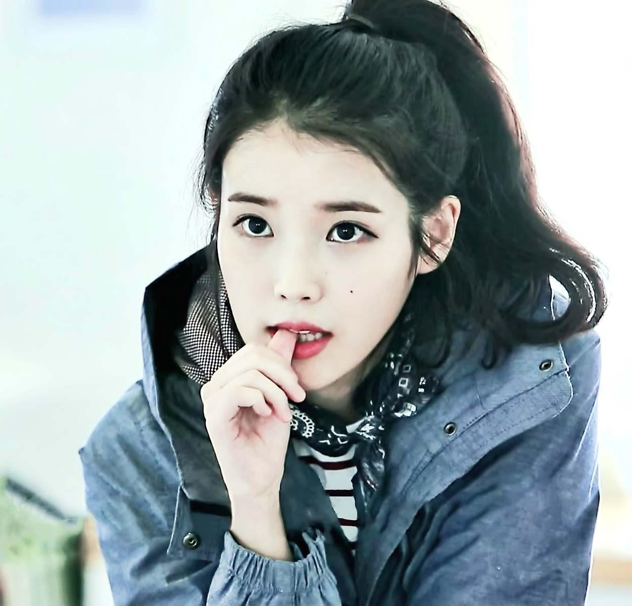 IU милая