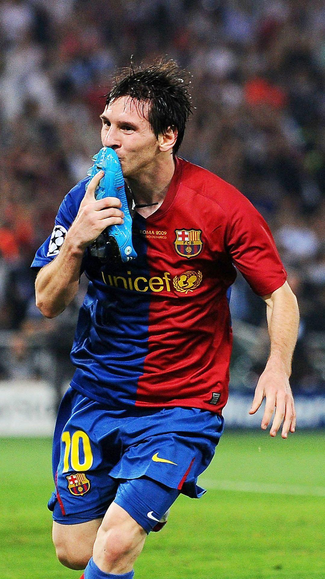 football wallpapers-messi APK for Android Download