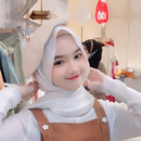 Hijab Cute Girl Wallpaper HD APK