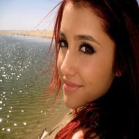 Ariana Grande Wallpapers 4K Ultra HD Affiche