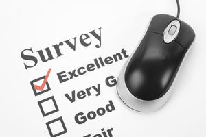 Branded Survey - Take a Survey, Refer and Earn plakat