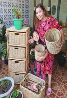 Mom's Rattan Products capture d'écran 3