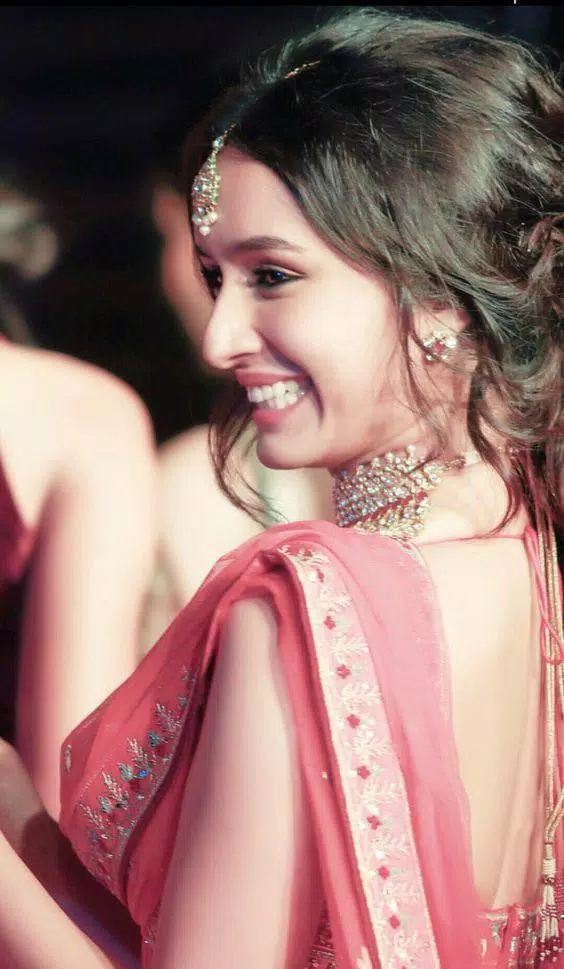 Shraddha Kapoor New HD Wallpapers 2018 APK for Android Download Shraddha Kapoor New HD Wallpapers 2018 APK for Android Download