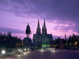 Cologne Wallpapers HD скриншот 2