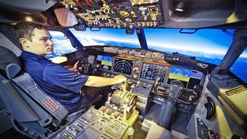 Plane Pilot- Flight Simulator gönderen