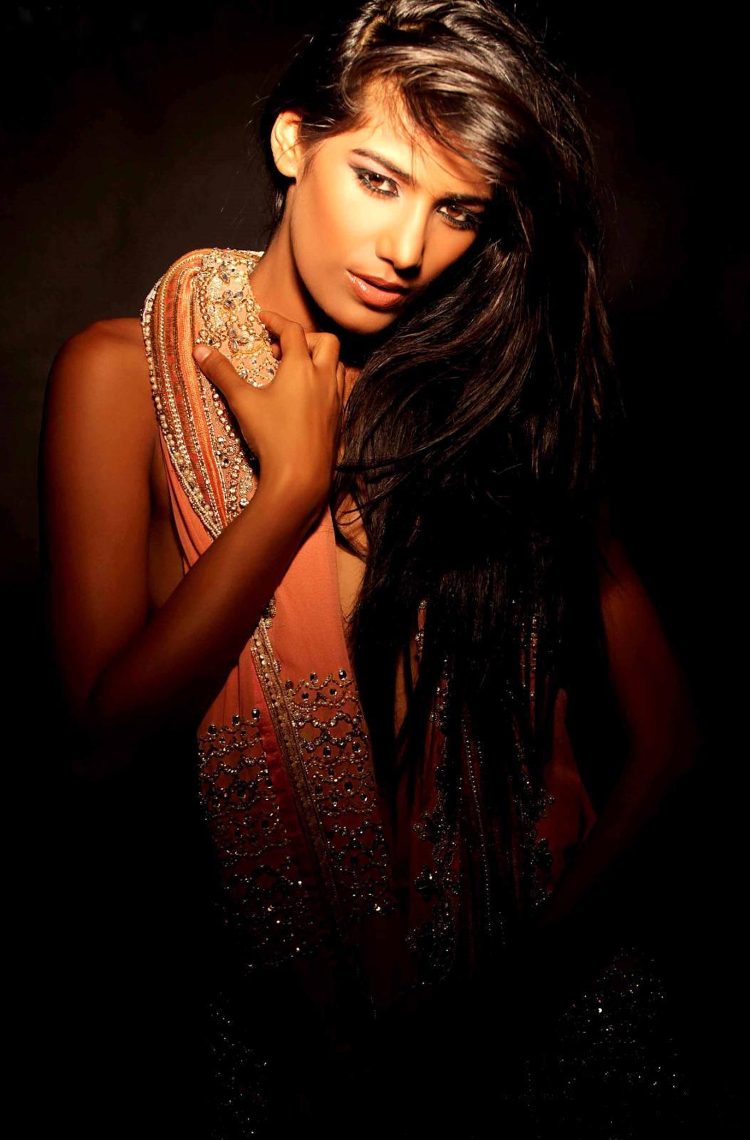 Poonam pandey website